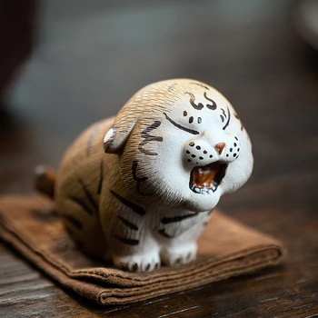 1PC Módne Fialové Hliny Malé Čajové Pet Šťastie Tiger Figúrka Ornament Boutique Čaj Príslušenstvo Remesiel Domov Čaj Dekorácie