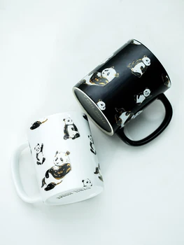 Keramické Hrnčeky Kávy Európe Cartoon Panda Vytlačené Veľkým Objemom 400 ML Biela Čierna Farba, Narodeniny Darčekovej krabičke