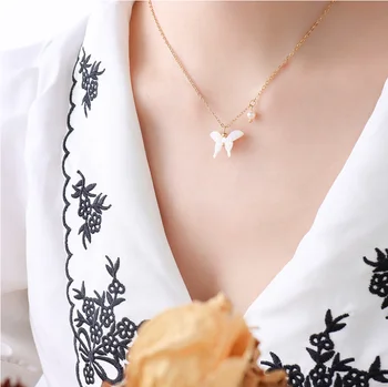 Temperament Shell Vyrezávané Motýľ Perlový Náhrdelník Pre Ženy Nehrdzavejúcej Ocele Dizajnér Šperky Luxusnú Kvalitu INY kórejský Štýl